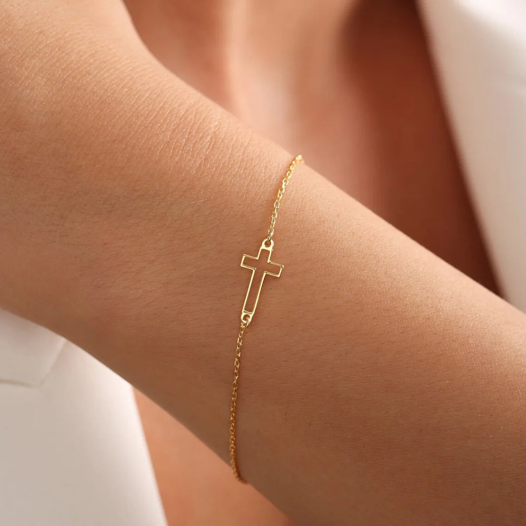 Dainty Cross Bracelet